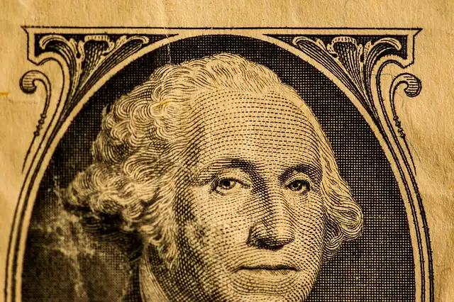 Experts React to Fed Rate Cut: Stagflation Concerns