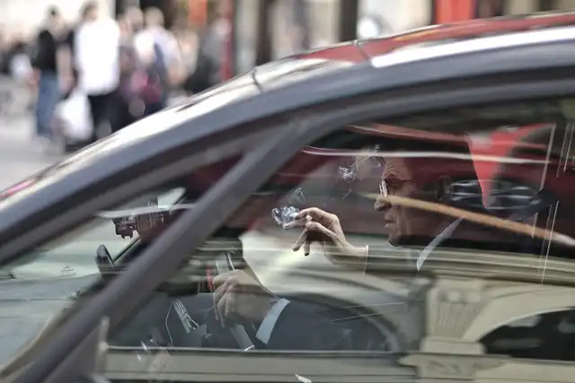 Tesla’s ‘Mad Max’ FSD Mode & Safety Concerns